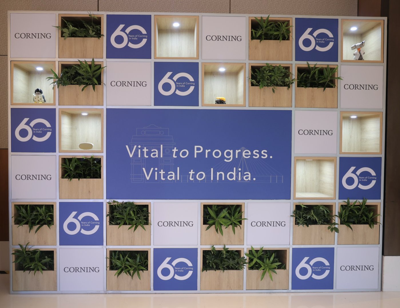 Corning 60 Years – Wonder of Glass